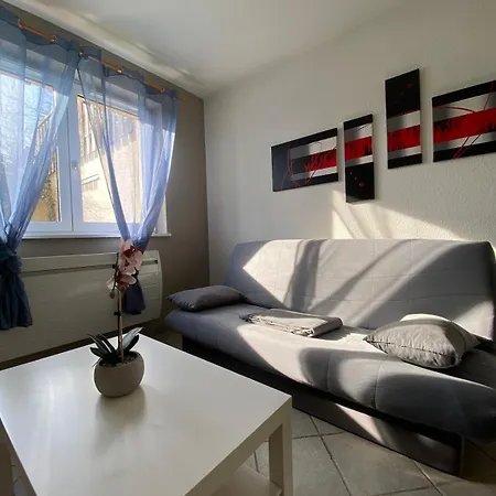 T1 A アパート タン